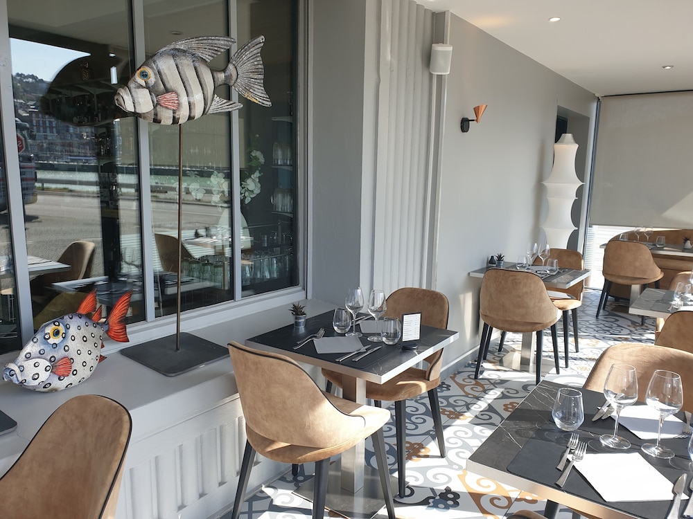 Hotel the Originals Le Treport La Villa Marine 62/68