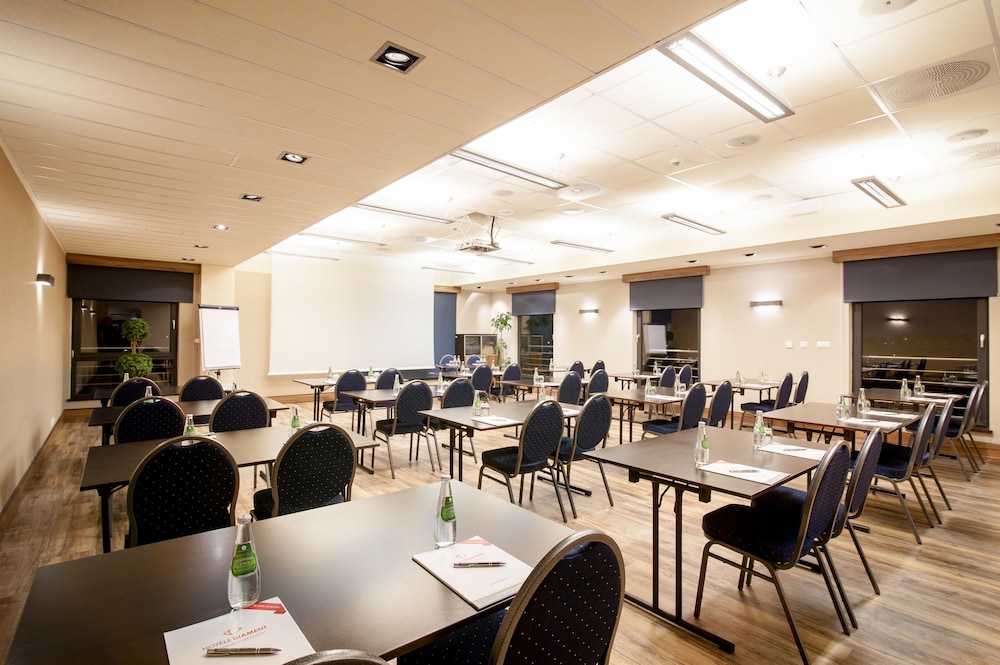 PARK HOTEL DIAMENT KATOWICE 66/69
