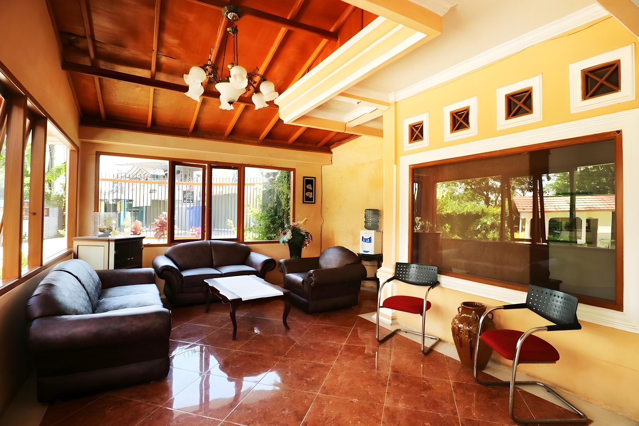 Villa Aquarius Orange 17/32