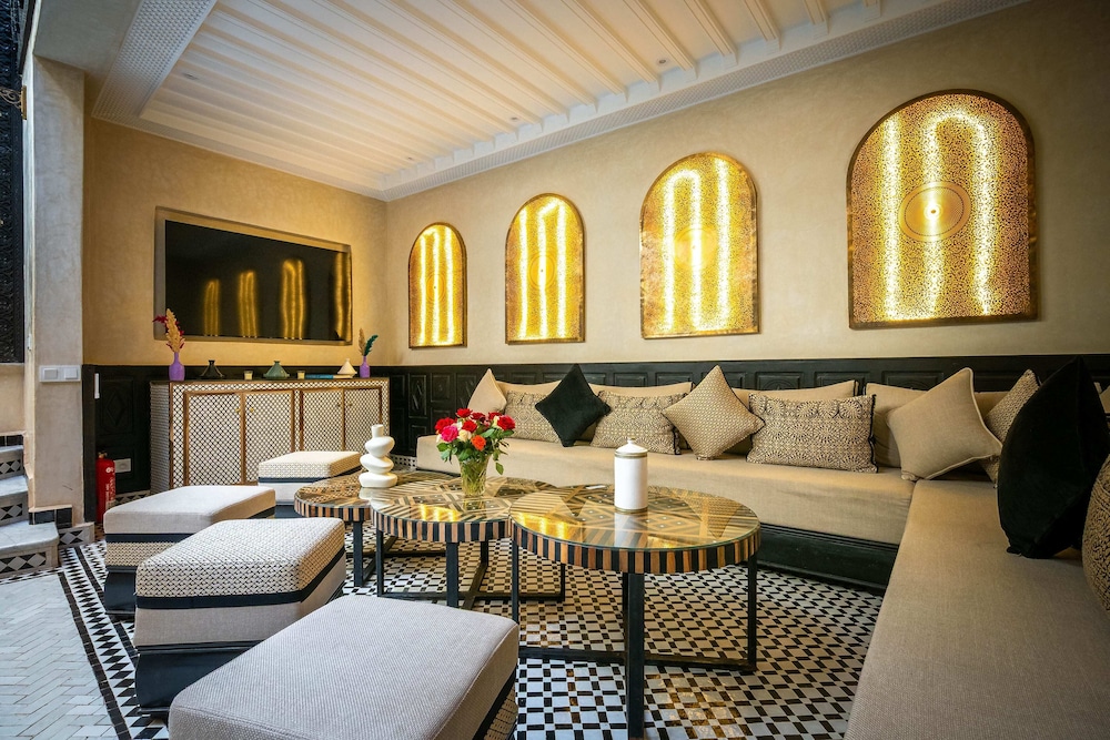 Riad L Etoile D Orient 54/75