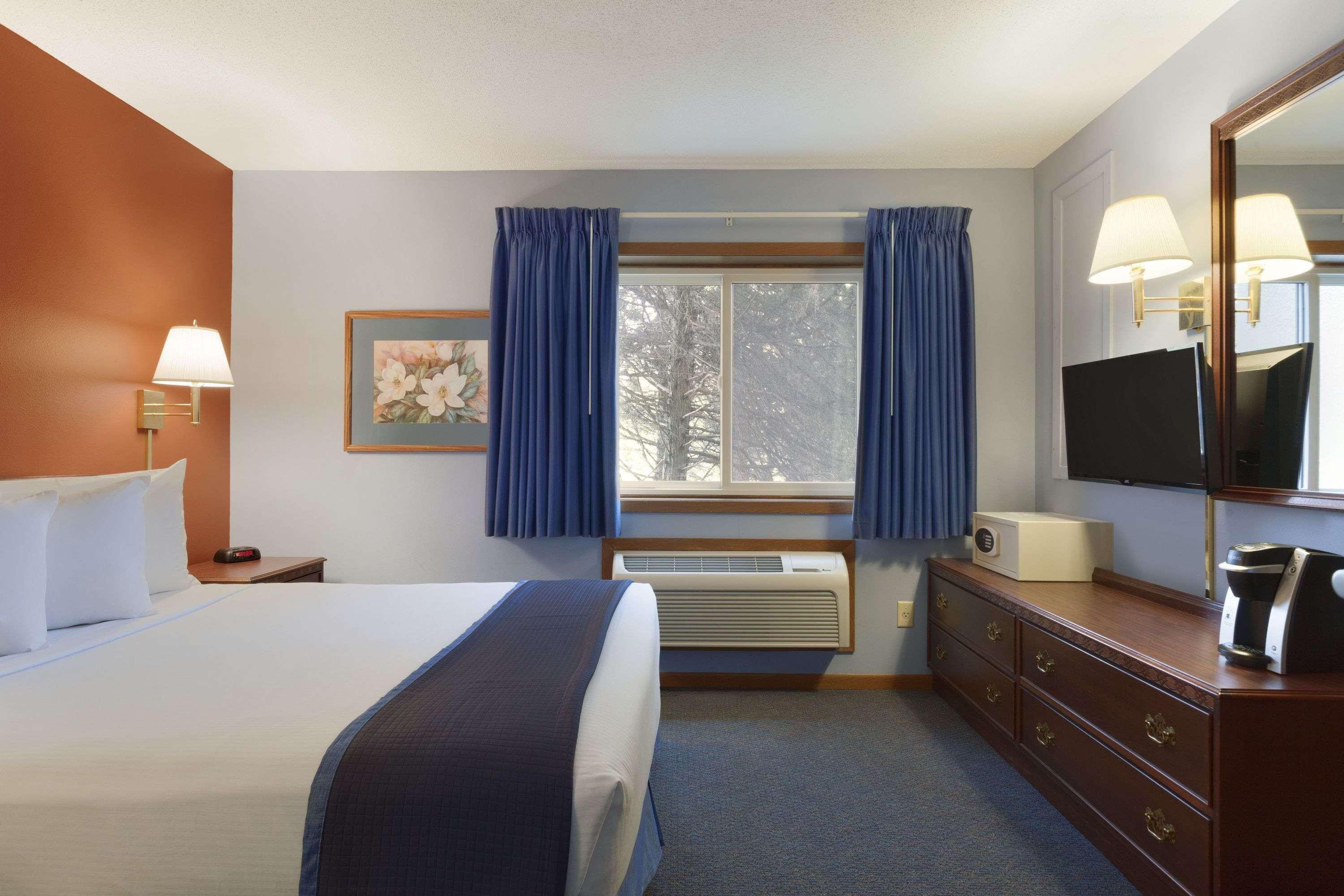 Travelodge By Wyndham Motel Of St Cloud 3/17