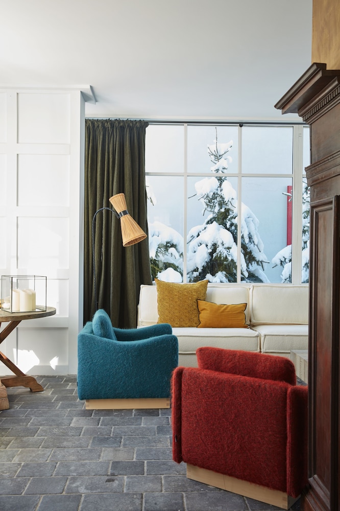 Grand Hotel du Soleil d Or 10/75