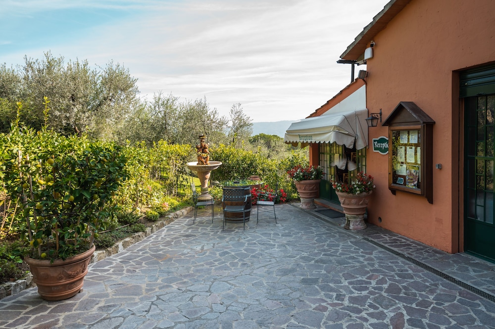 Agriturismo Vecchio Borgo Di Inalbi 41/50