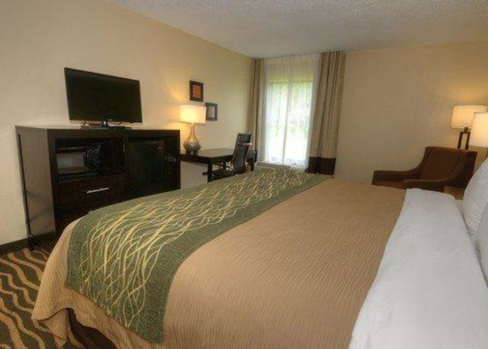 Comfort Inn Marion NC 8/31
