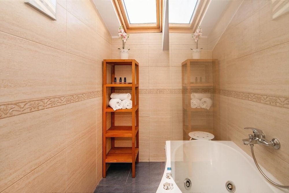 Hotel Sant Pere II 50/50
