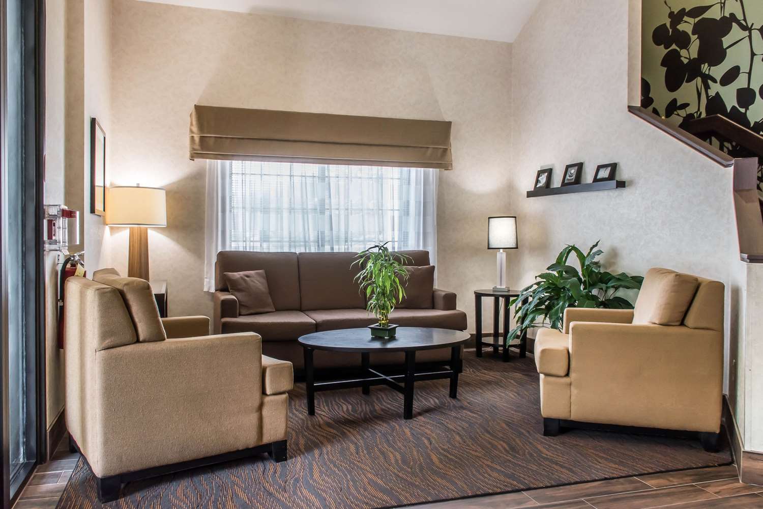 Sleep Inn & Suites of Lancaster County 26/35