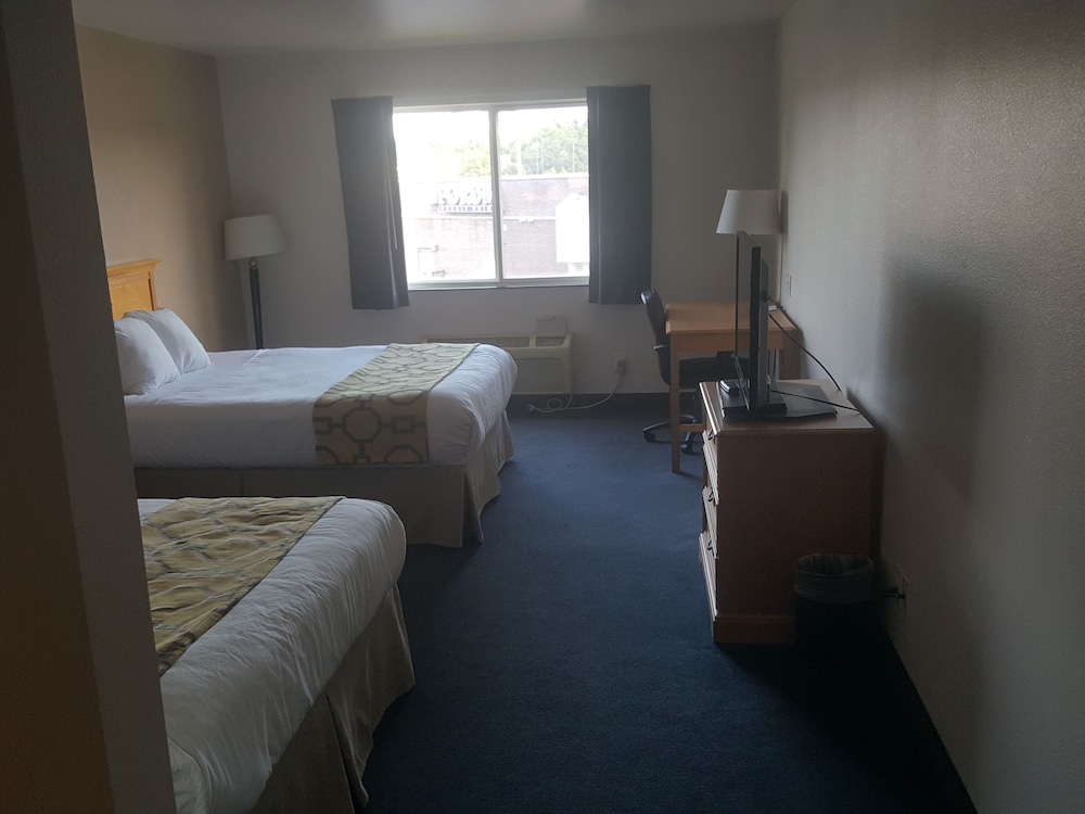 Baymont By Wyndham Indianapolis Northeast 19/45
