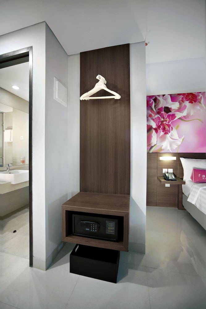 D primahotel Panakkukang Makassar 12/25