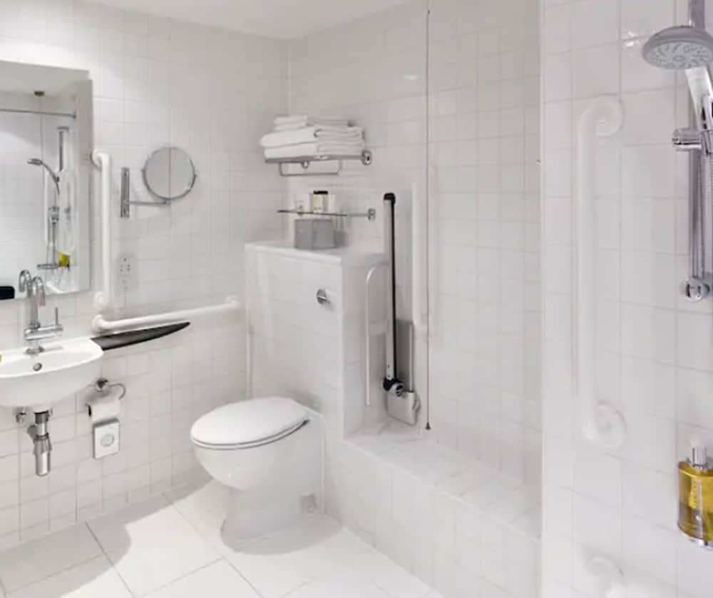 DoubleTree by Hilton London West End 11/71