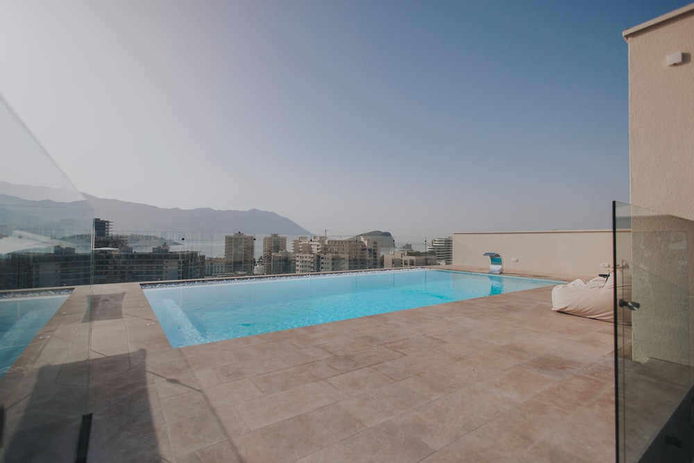 Infinity Hotel & More 44/49