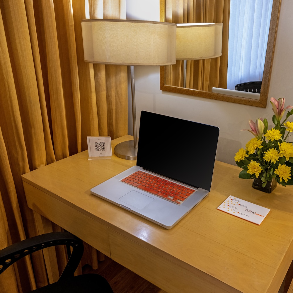 Zone Connect by The Park Saket Delhi 38/42