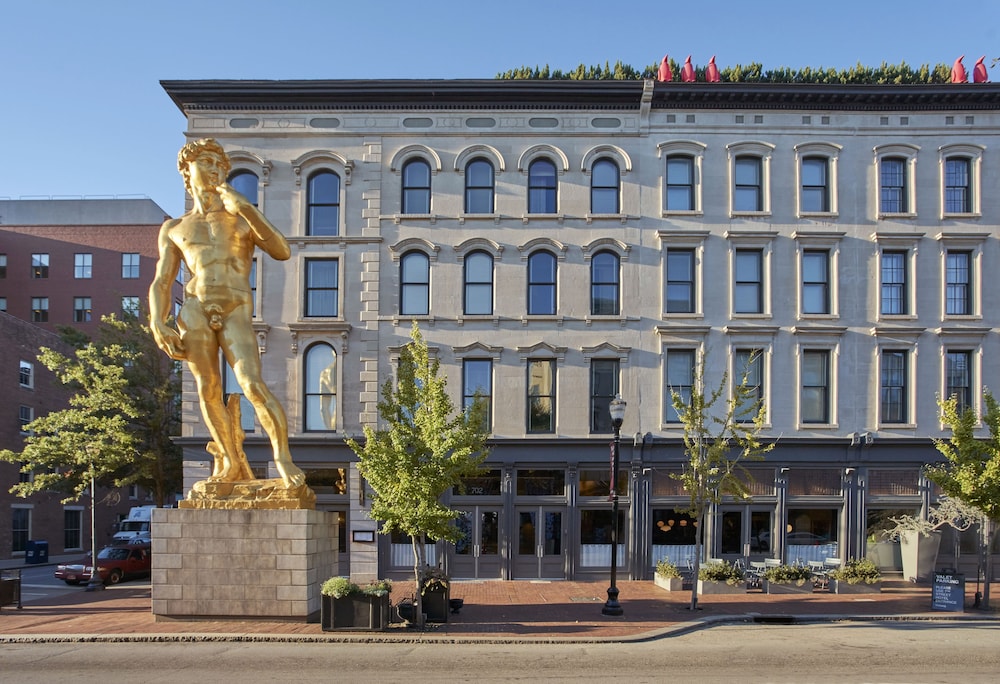 21C Museum Hotel Louisville in LOUISVILLE - KY