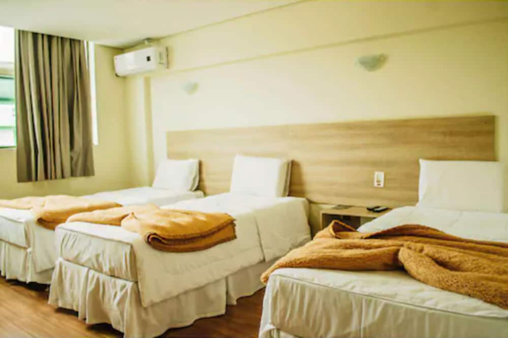 Dalle Hotel 5/27