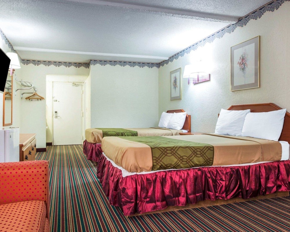 Rodeway Inn Stone Mountain 26/64