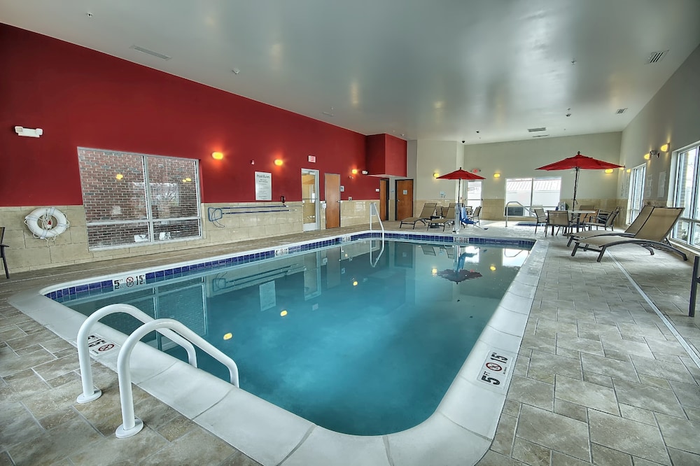 Holiday Inn Express And Suites Ironton 3/76