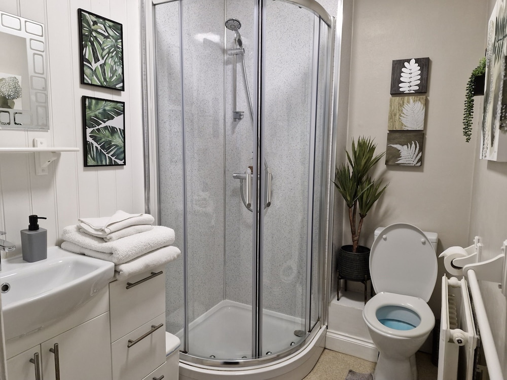 Warwick Lodge Bed and Breakfast - Guest house 30/34