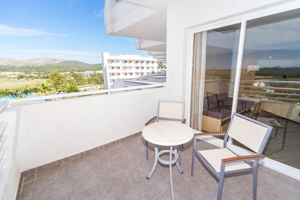 Eix Lagotel Holiday Resort 51/69