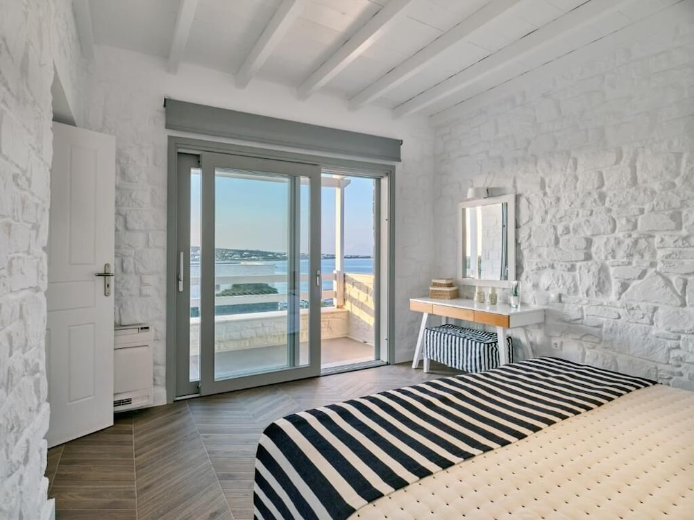 Empire Luxury Villas 20/48
