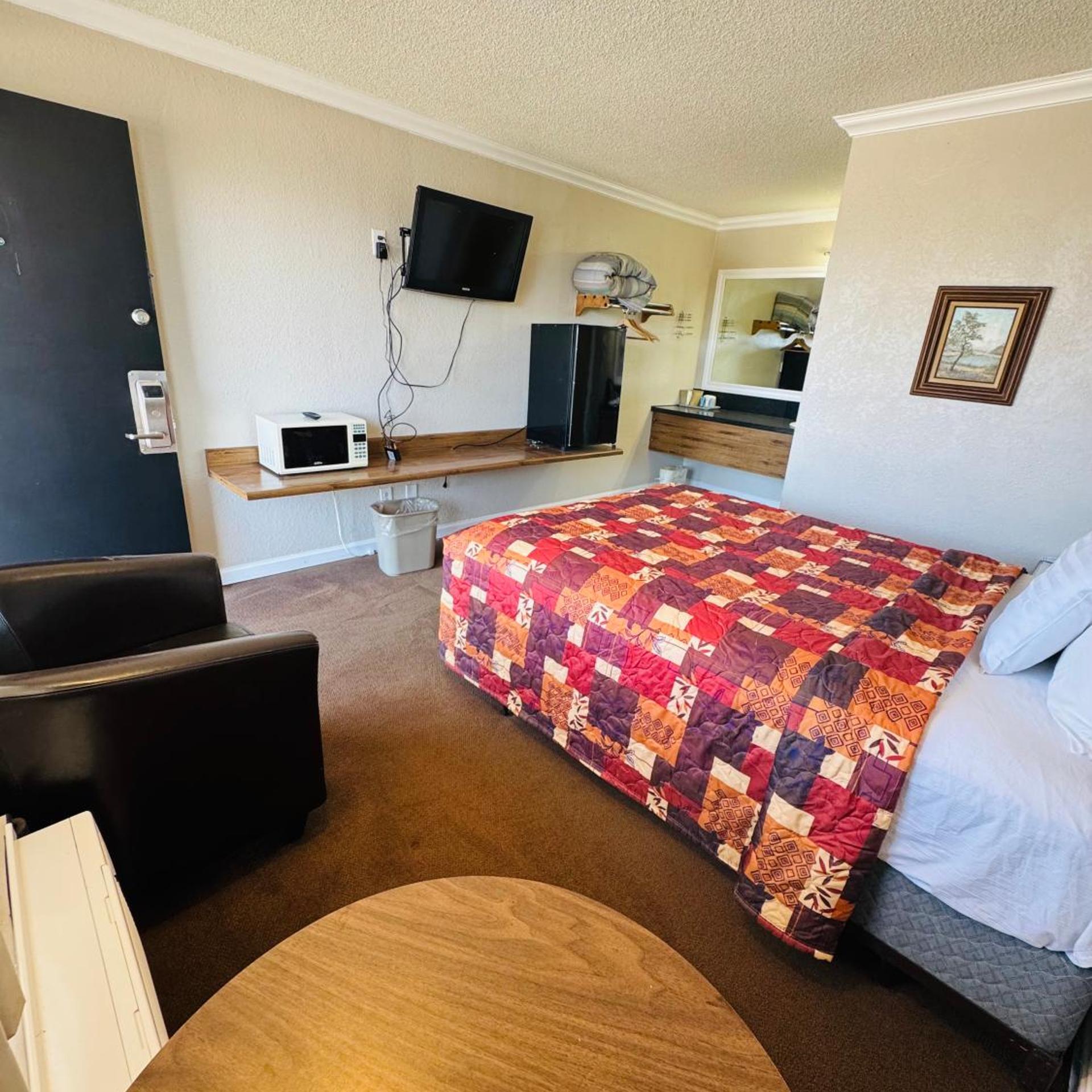 Oak Grove Inn 13/50
