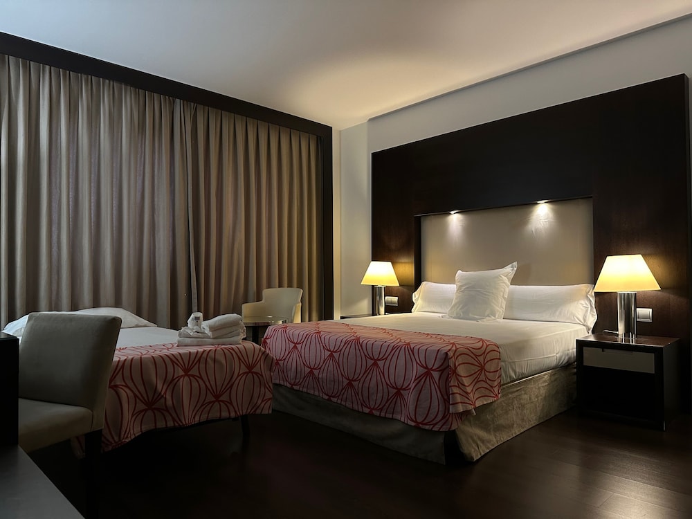 Room, Triple, Hotel Palacio Albacete and Spa 4/10