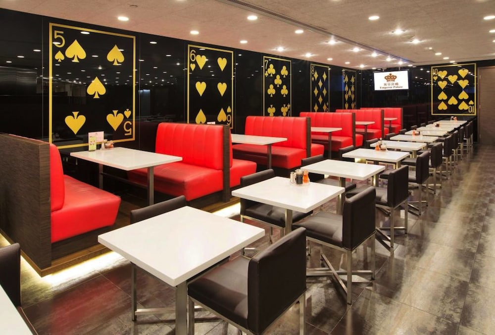 restaurant cafeteria