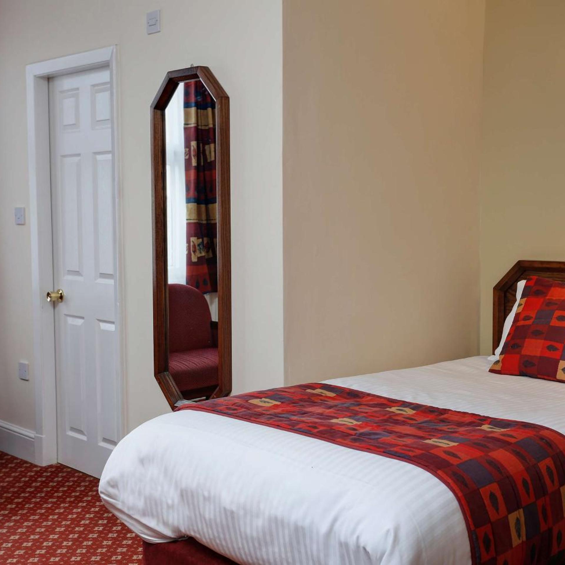 Room, Single