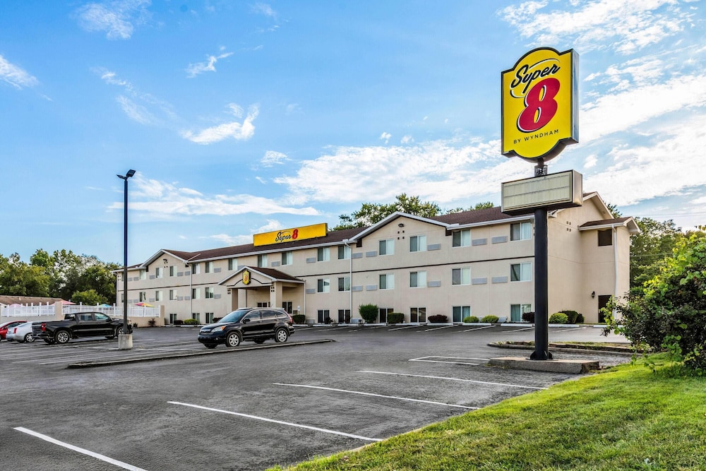 Super 8 By Wyndham Independence Kansas City 49/55