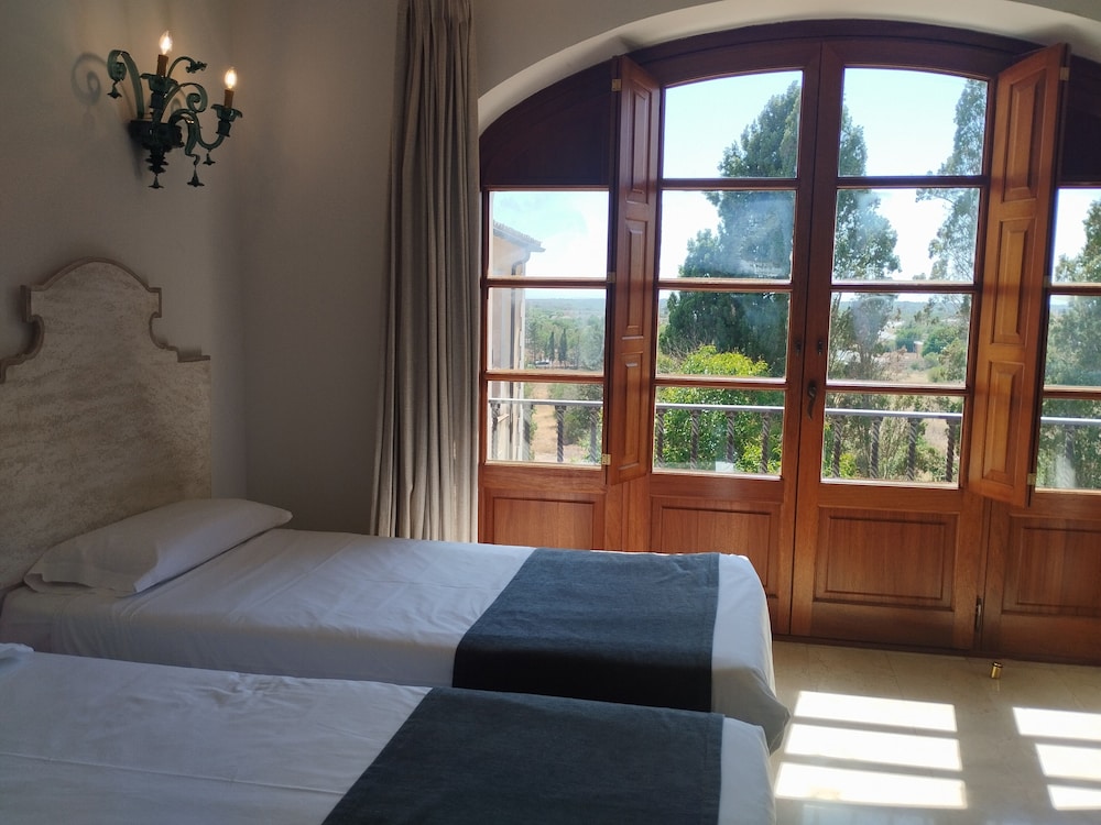 جناح جونيور ديلوكس بسرير كينج وسريرين منفصلين، Son Julia Country House Hotel 3/6