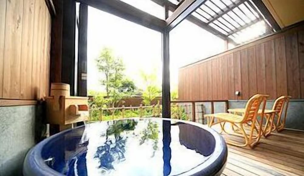 swimming pool spa