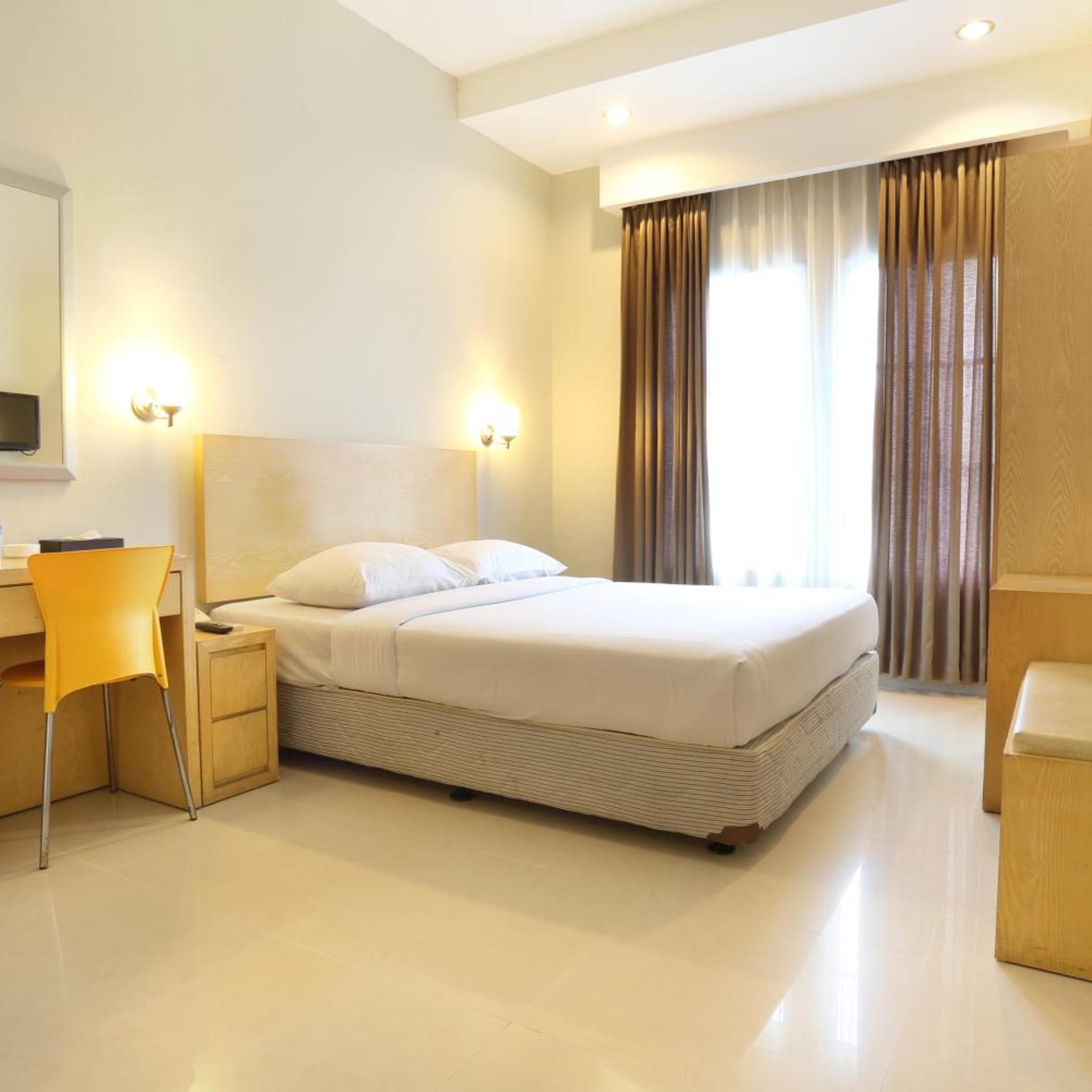 SUPERIOR, DOUBLE OR TWIN BED