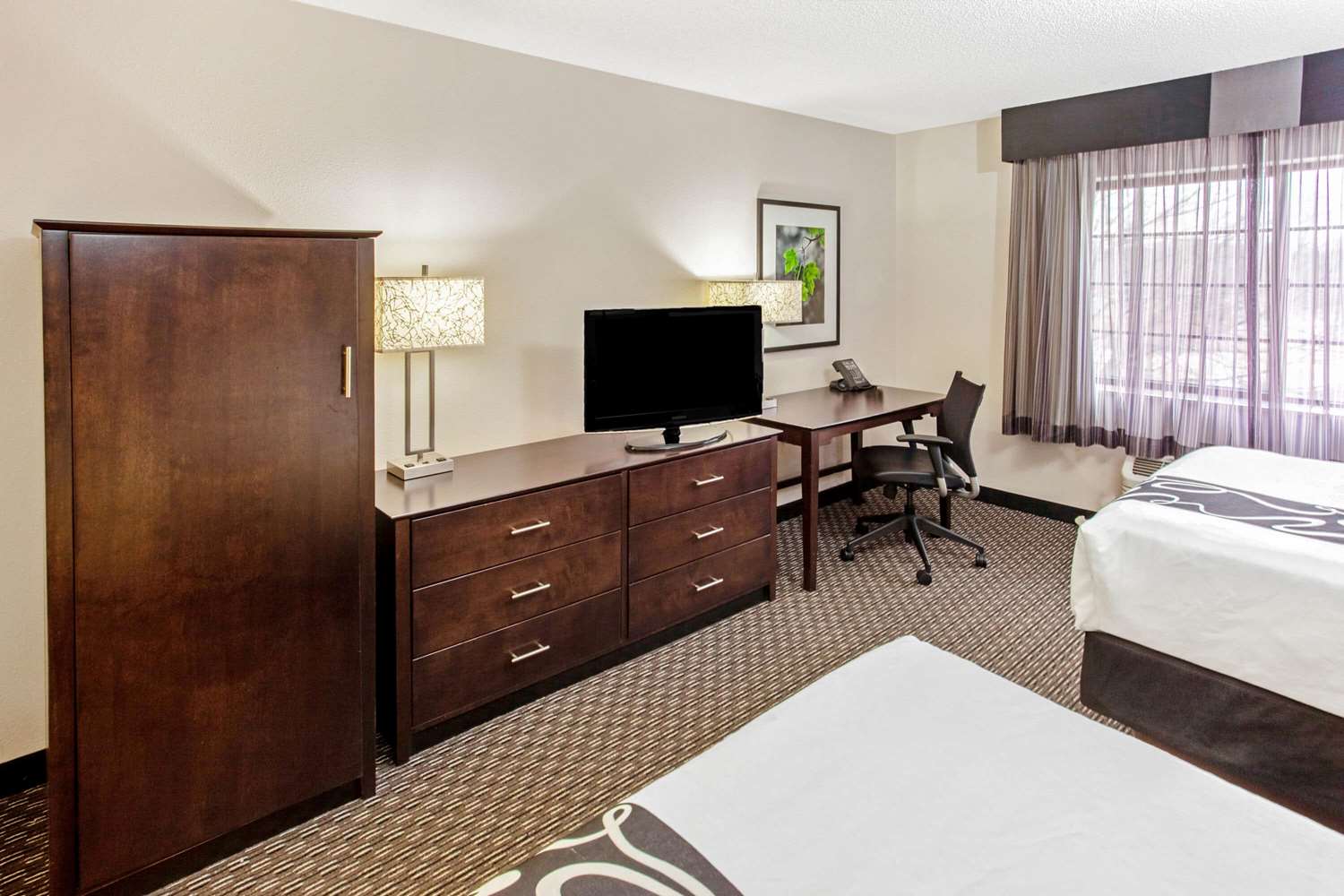 La Quinta Inn Suites By Wyndham Milwaukee Delafield 30/50