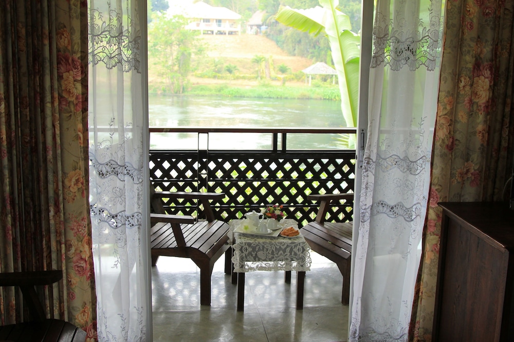 Royal Riverkwai Resort And Spa 27/50
