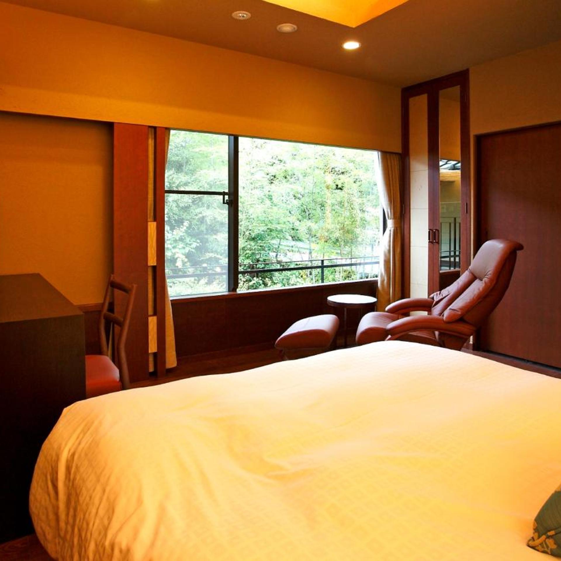 Room, Single