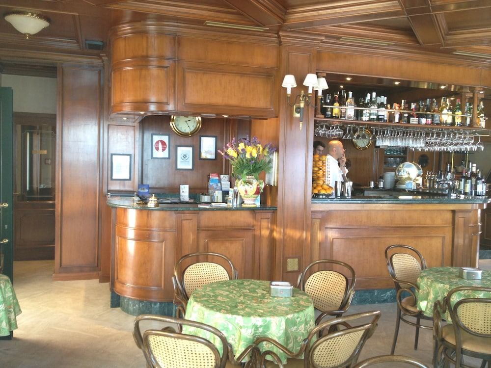 Hotel Du Lac 24/43