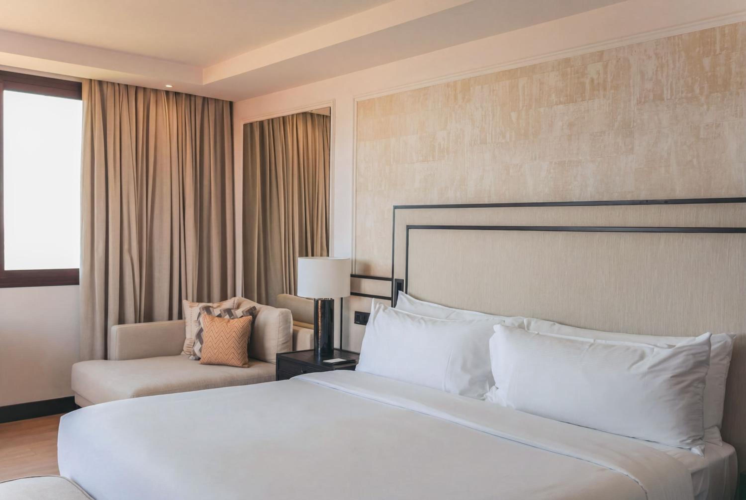 Sea, Suite, King Bed