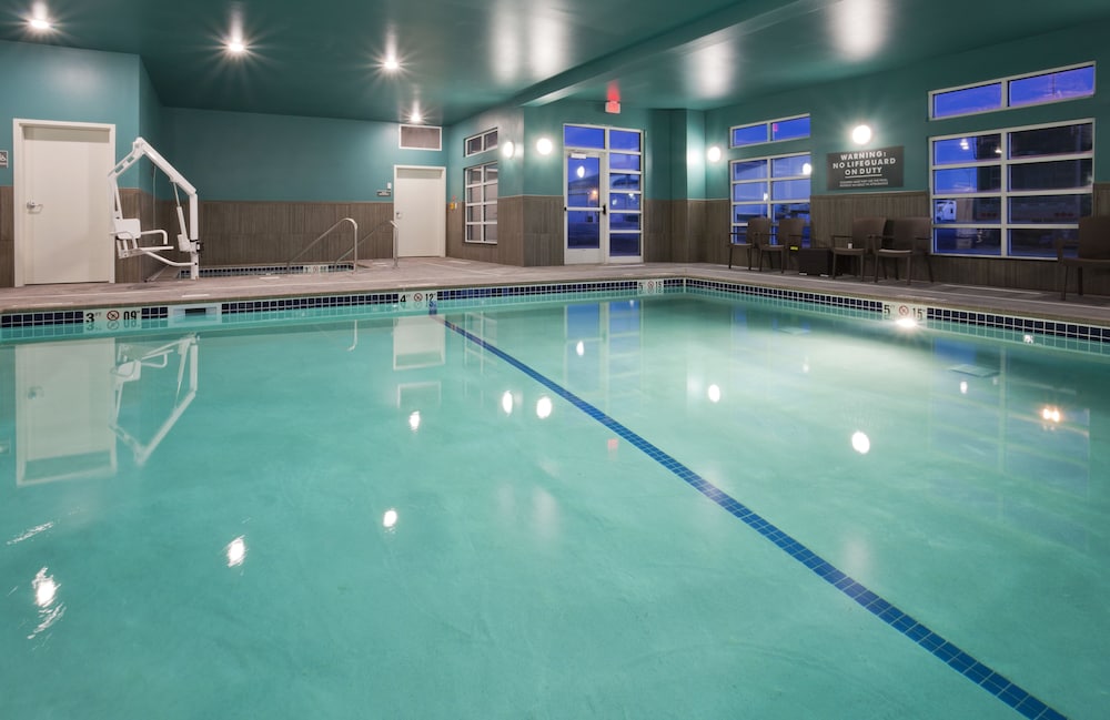 GrandStay Hotel and Suites 31/63
