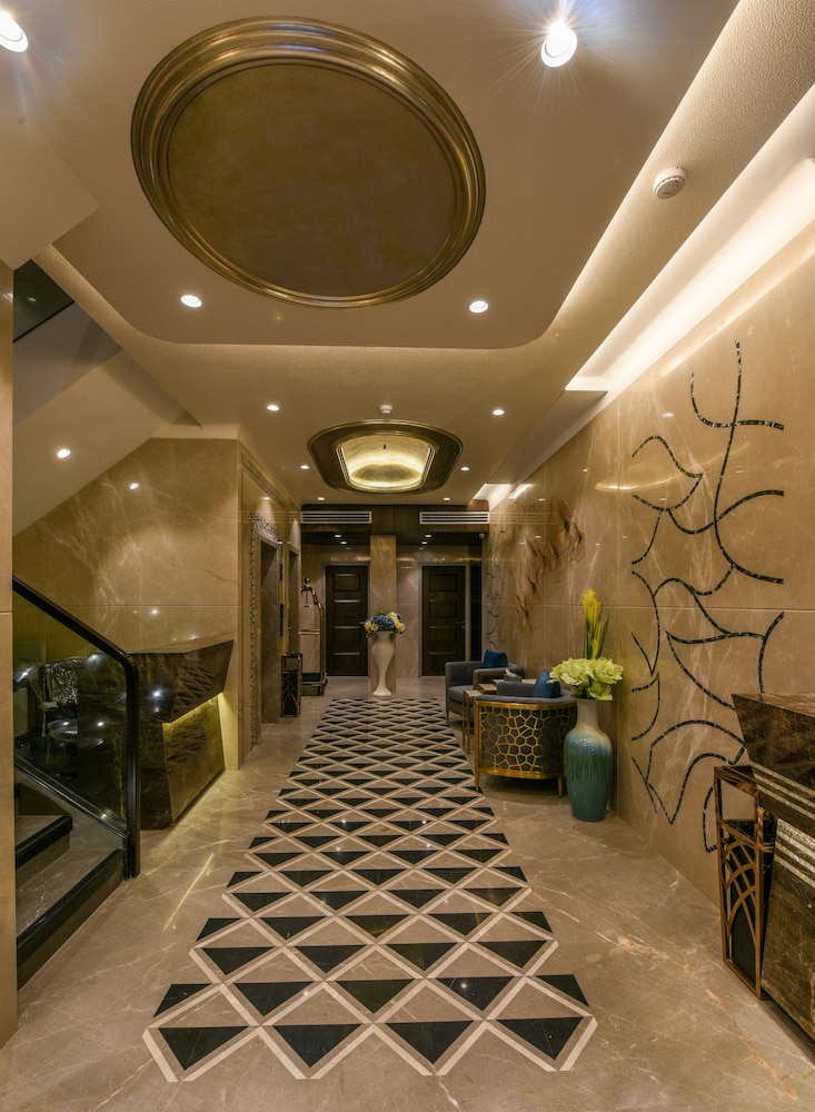 Hotel Orient Regency 12/34