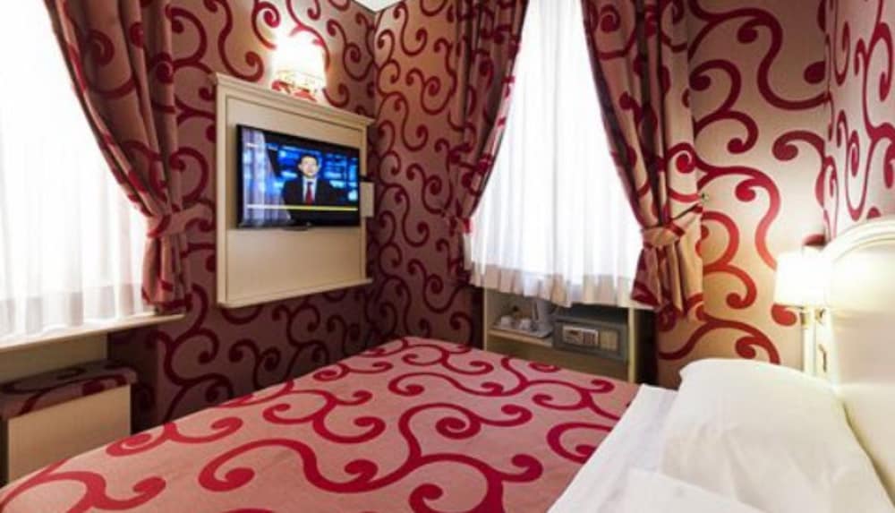 Trevi 41 Hotel 35/47