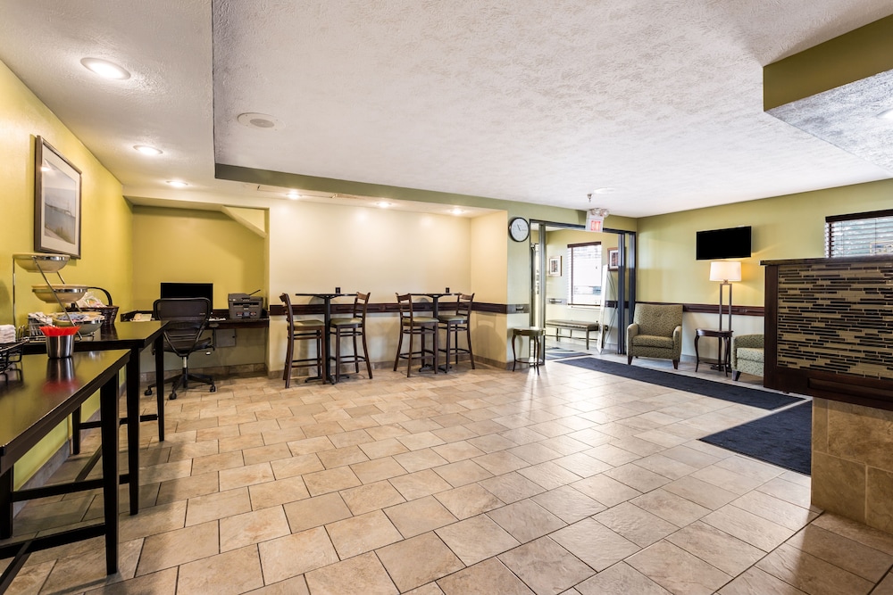 Quality Inn Traverse City 9/63