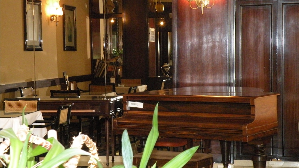 Gran Hotel Paraiso 22/65