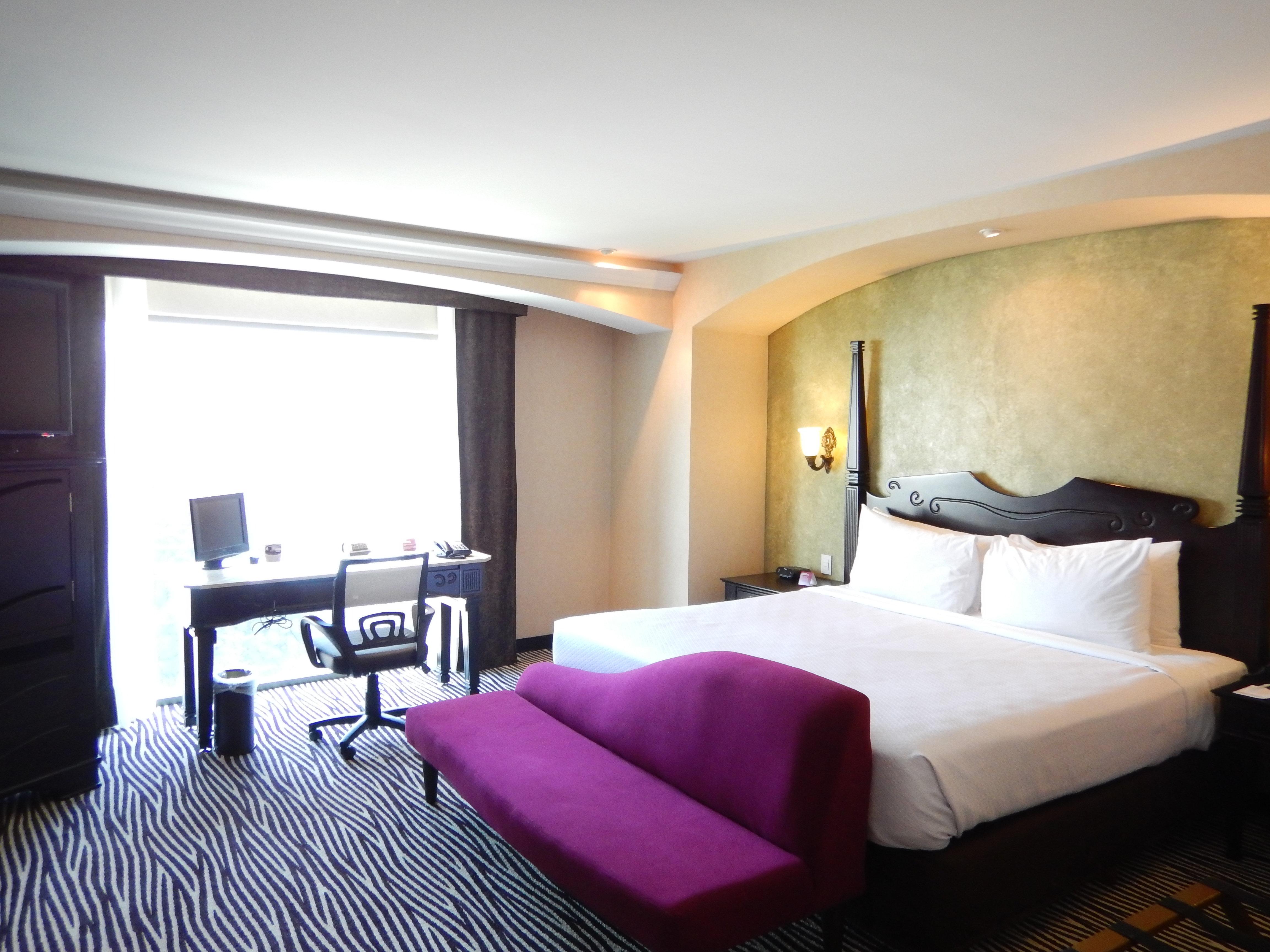 Room, Double Bed