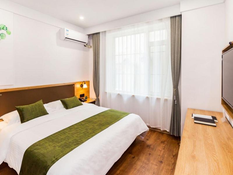 GreenTree Inn Dalian Airport New District Xinzhaizi Express Hotel
