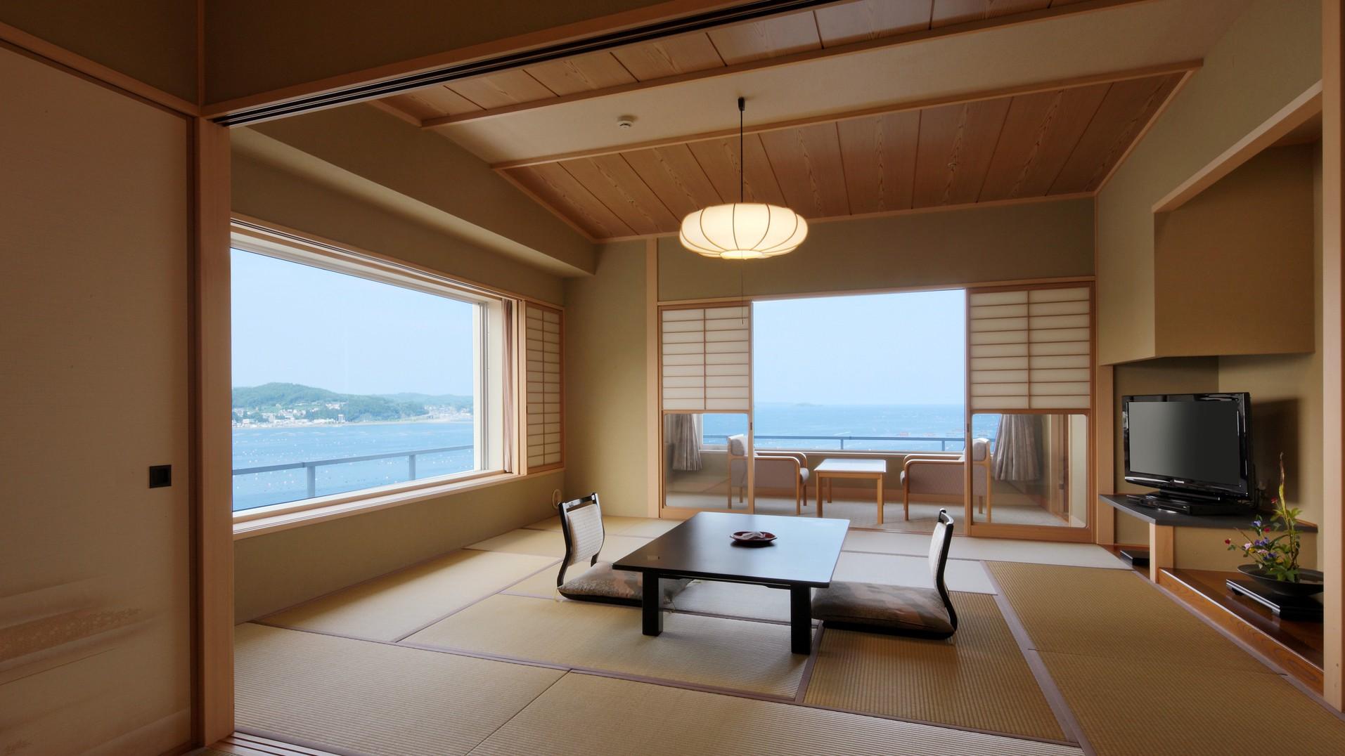 Semi Western, Style, Suite, Ocean Front, East Wing, High Floor
