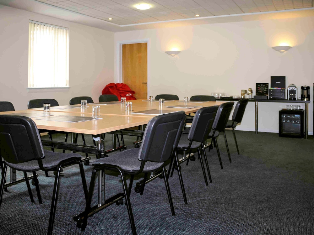 Cardiff Gate International Business Park 29/33