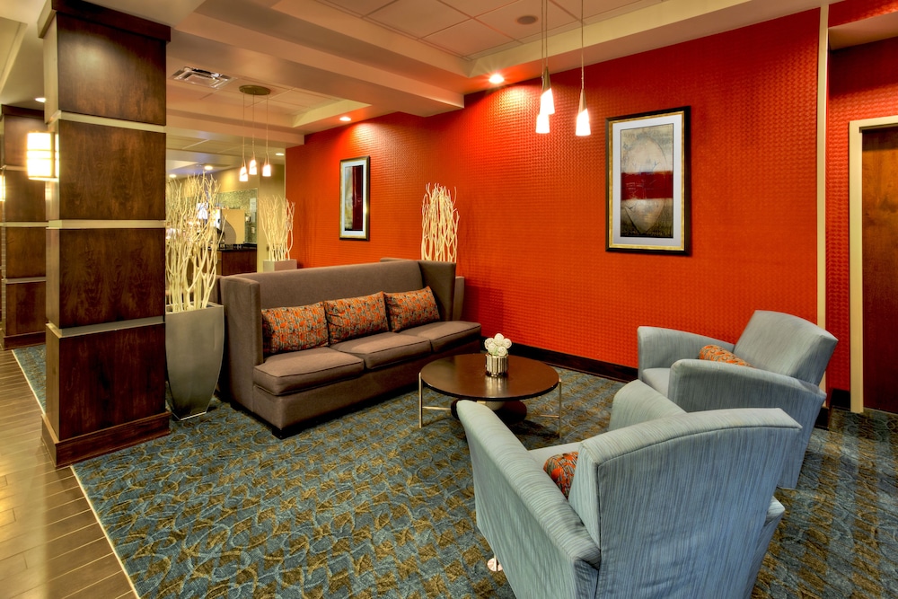 Holiday Inn Express Hotel Amp Suites Oak Ridge 33/46