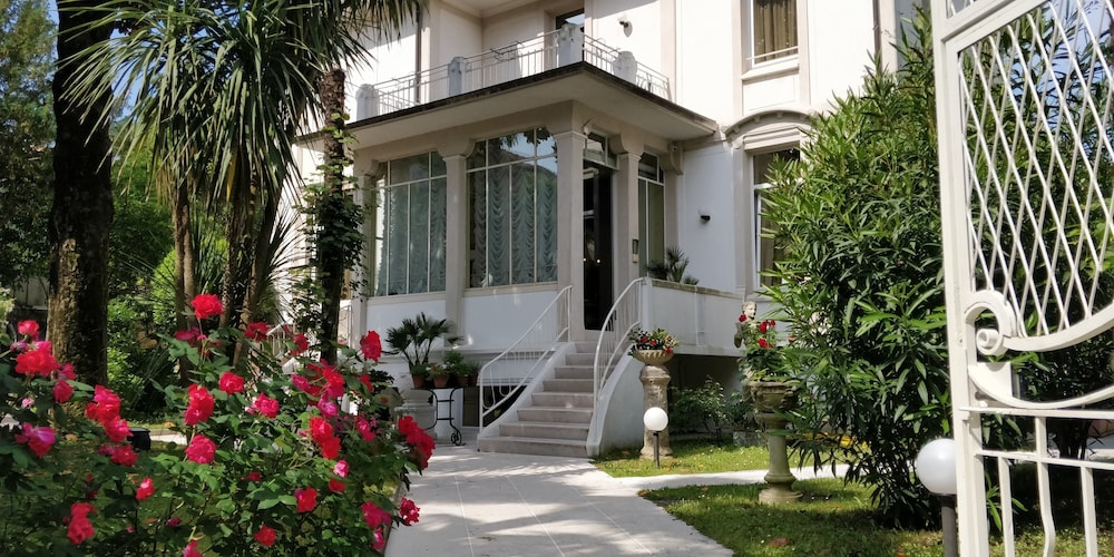 Hotel Villa Delle Palme 1/79