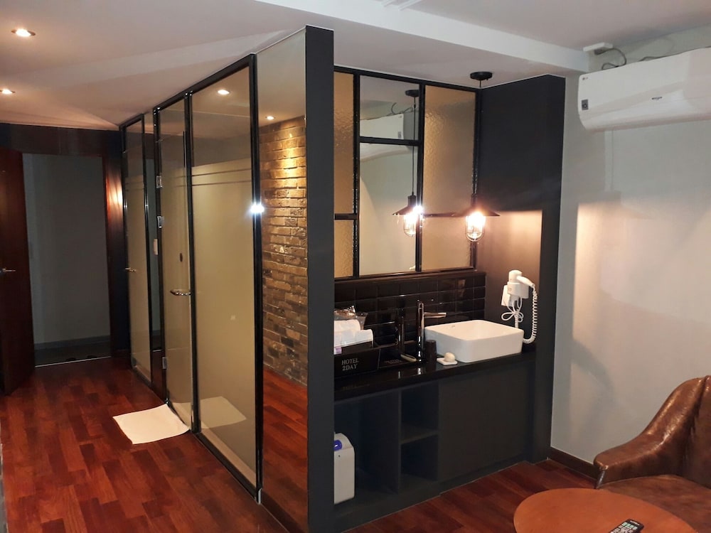 2Day Hotel 47/50
