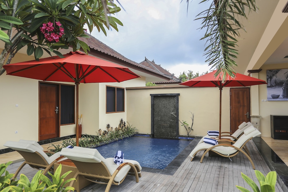 Hotel Ombak Sunset 40/72