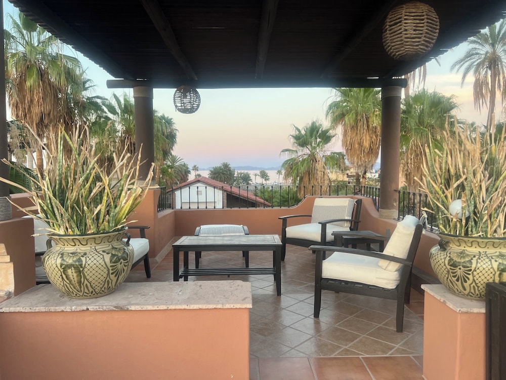 Posada Del Cortes Hotel 30/50