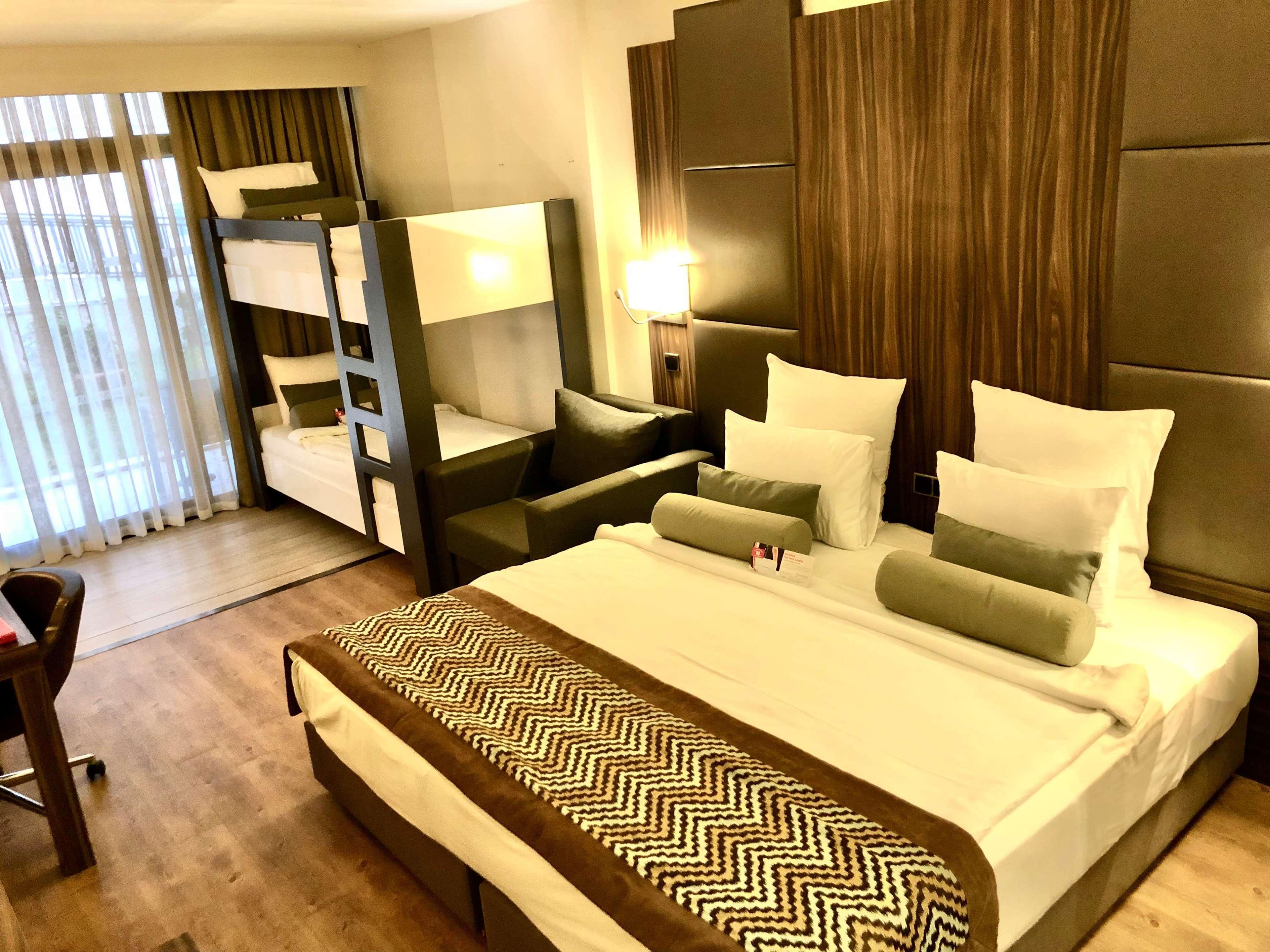 Room, Bunk Bed, Land View